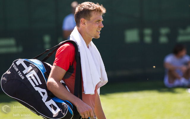 Berdych advances in Rotterdam; Young survives in Memphis; Mayer wins in Argentina