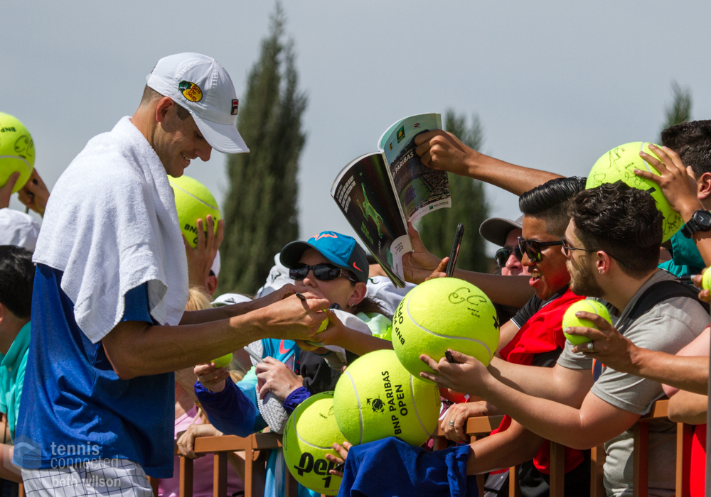 Sock, Isner Reach Houston Quarterfinals; Robredo Upsets Dimitrov in Marrakech