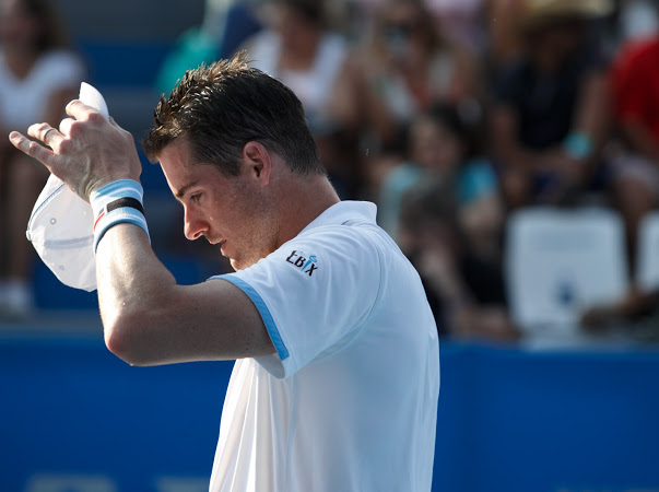 Federer Wins in Dubai; Kyrgios Defeats Wawrinka in Acapulco; Auger-Aliassime Reaches Quarters in Sao Paulo