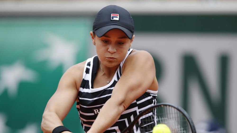 Barty Wins Maiden French Open Title over Vondroušová