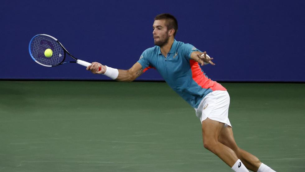 Djokovic, Zverev Reach US Open Fourth Round; Coric Upsets Tsitsipas