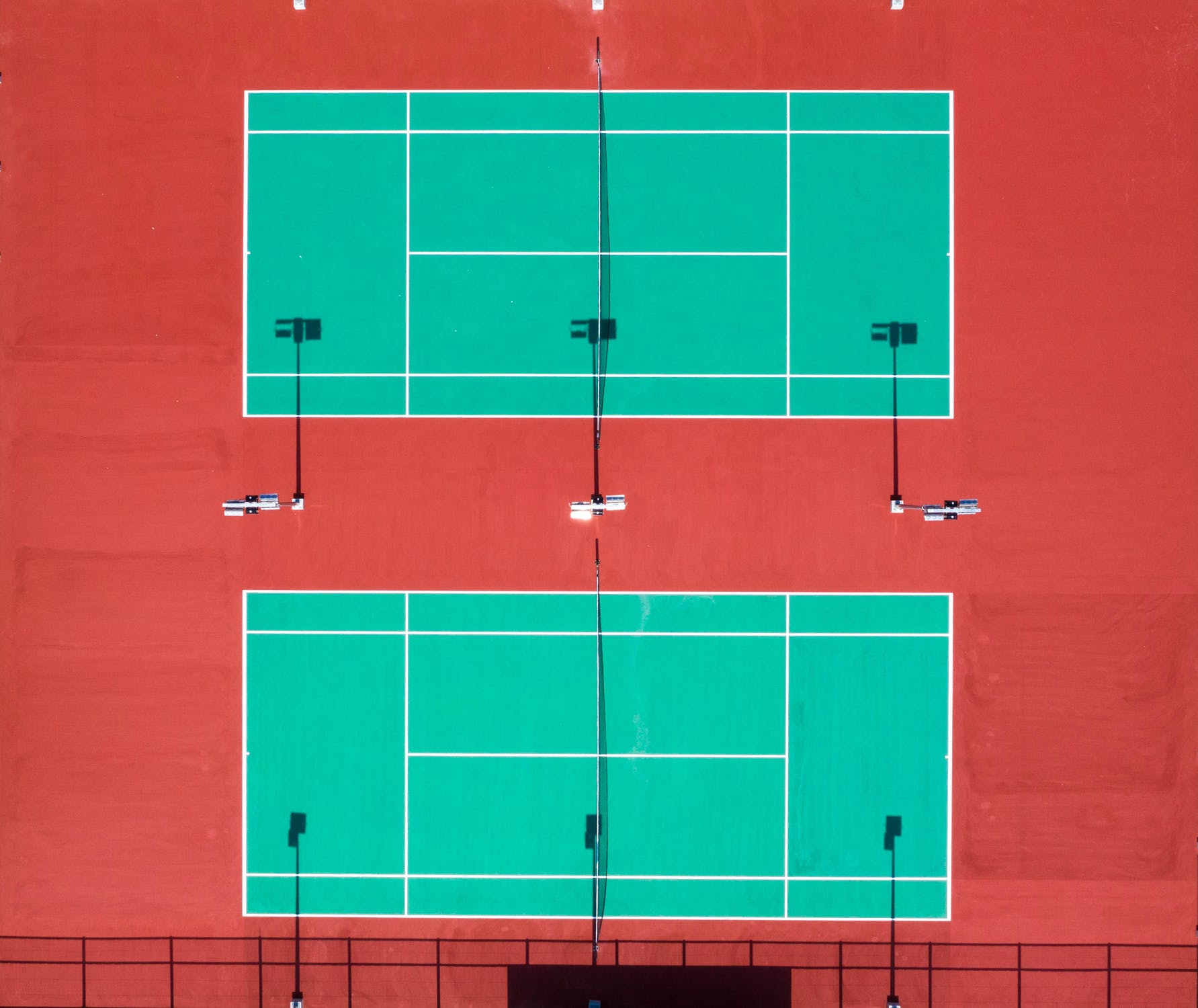 A Comparison of the Different Tennis Court Surfaces