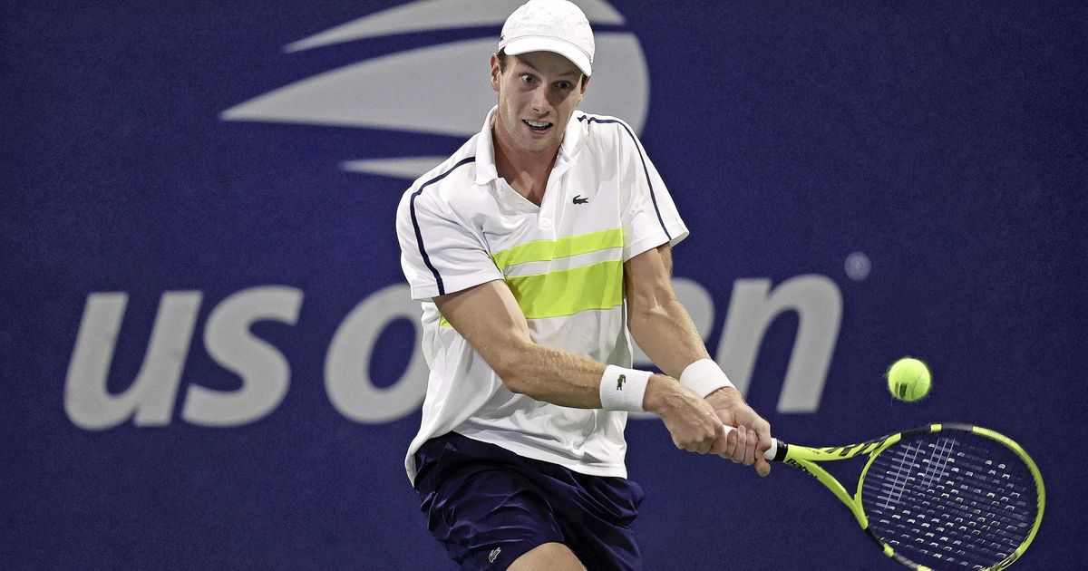 Medvedev Reaches US Open Quarterfinals; Faces de Zandschulp Next
