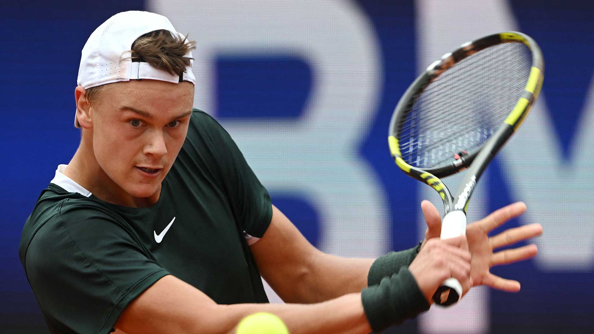 Baez Captures Estoril Title; Rune Wins Munich Crown