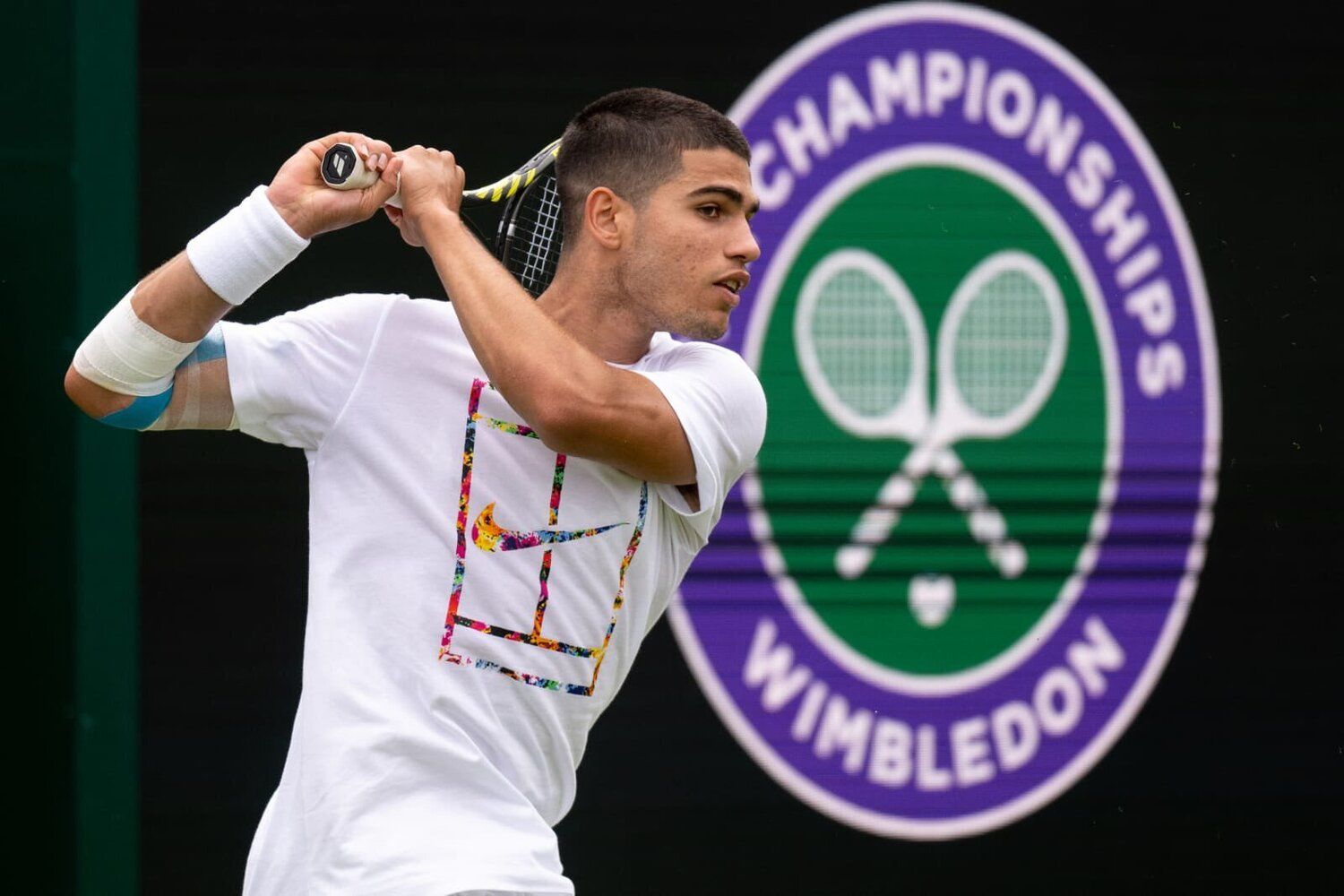 Djokovic, Ruud and Jabeur Reach Wimbledon Second Round; Hurkacz Ousted