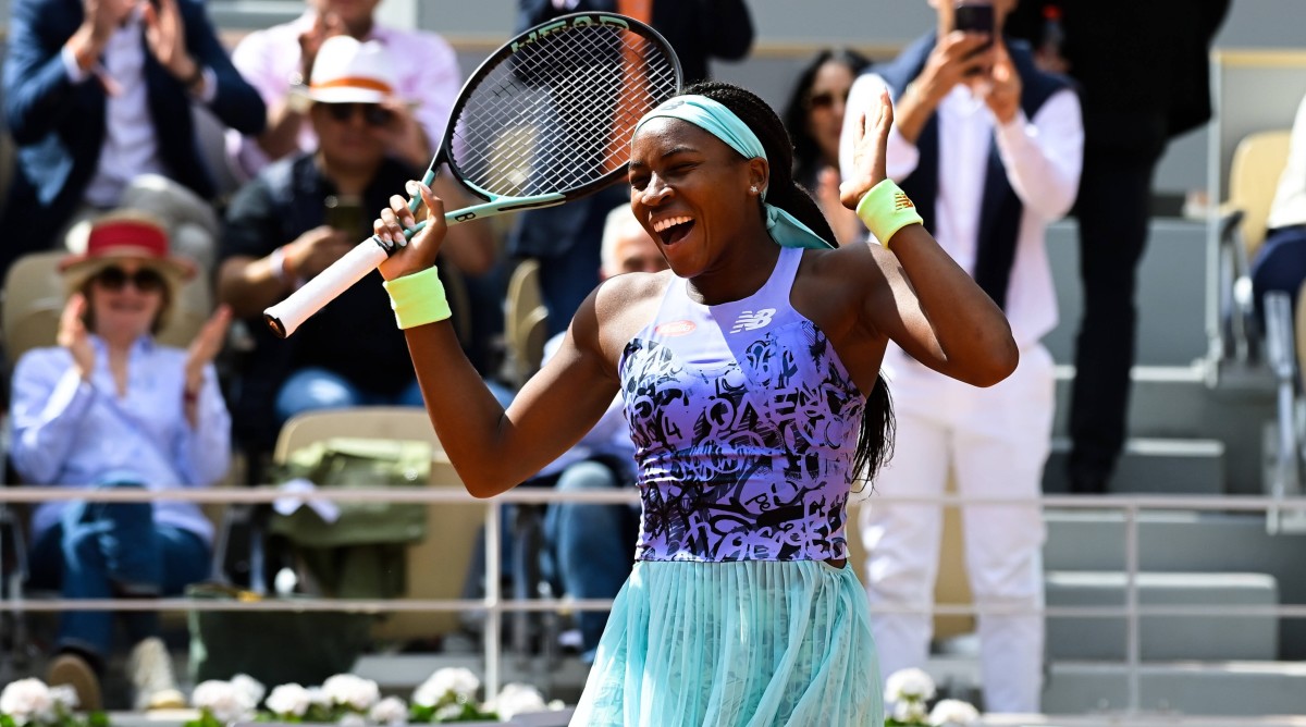 Swiatek Reaches French Open Final; Faces Gauff