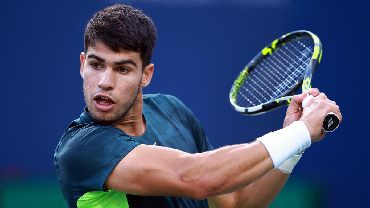 Paul Upsets Alcaraz to Reach Toronto Semifinals; Swiatek Advances to Montreal Semifinals