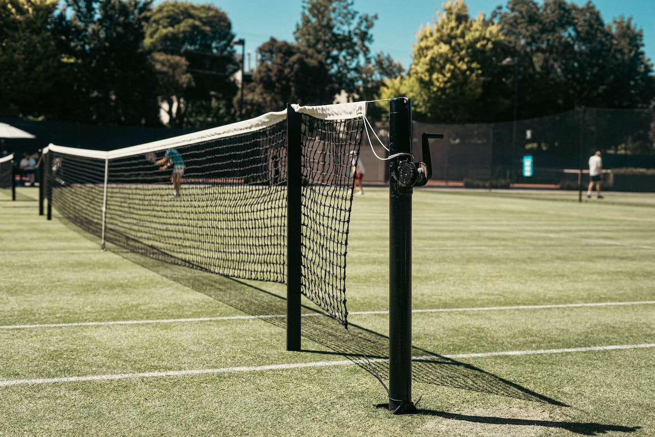 How White Lines Shape Tennis Strategies and Gameplay