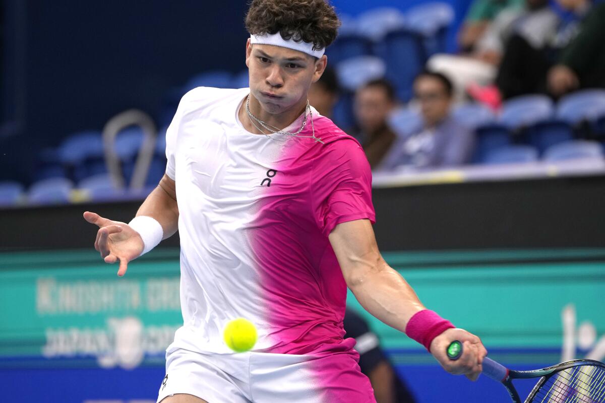 Shelton Wins Tokyo Title; Monfils Claims Stockholm Crown; Bublik Captures European Open