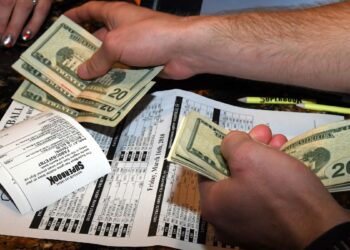 Sports Betting: Odds, Spreads, and Bankroll Management