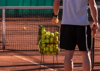 Beginners Tennis Racket And More Equipment Guide For Newbie Players Sports