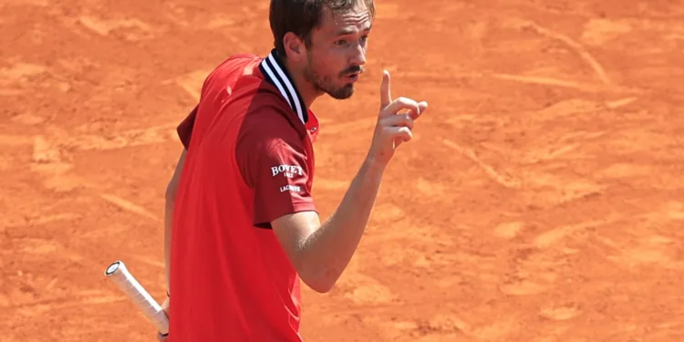 Djokovic, Sinner Reach Monte Carlo Quarterfinals; Medvedev Ousted