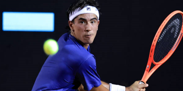 Carabelli Advances in Bastad; Comesana Wins in Gstaad